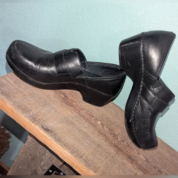 Dansko Black Leather Clogs with Buckle - Picture 9 of 9